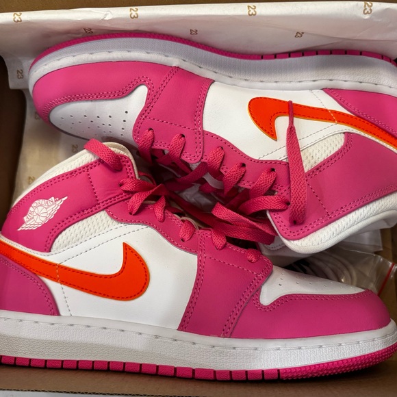 jordan 1 mid pinksicle